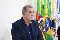 DR. BETO SOLICITA CONCLUSÃO DAS OBRAS DO CAMPO DE FUTEBOL DO BAIRRO SÃO ROQUE