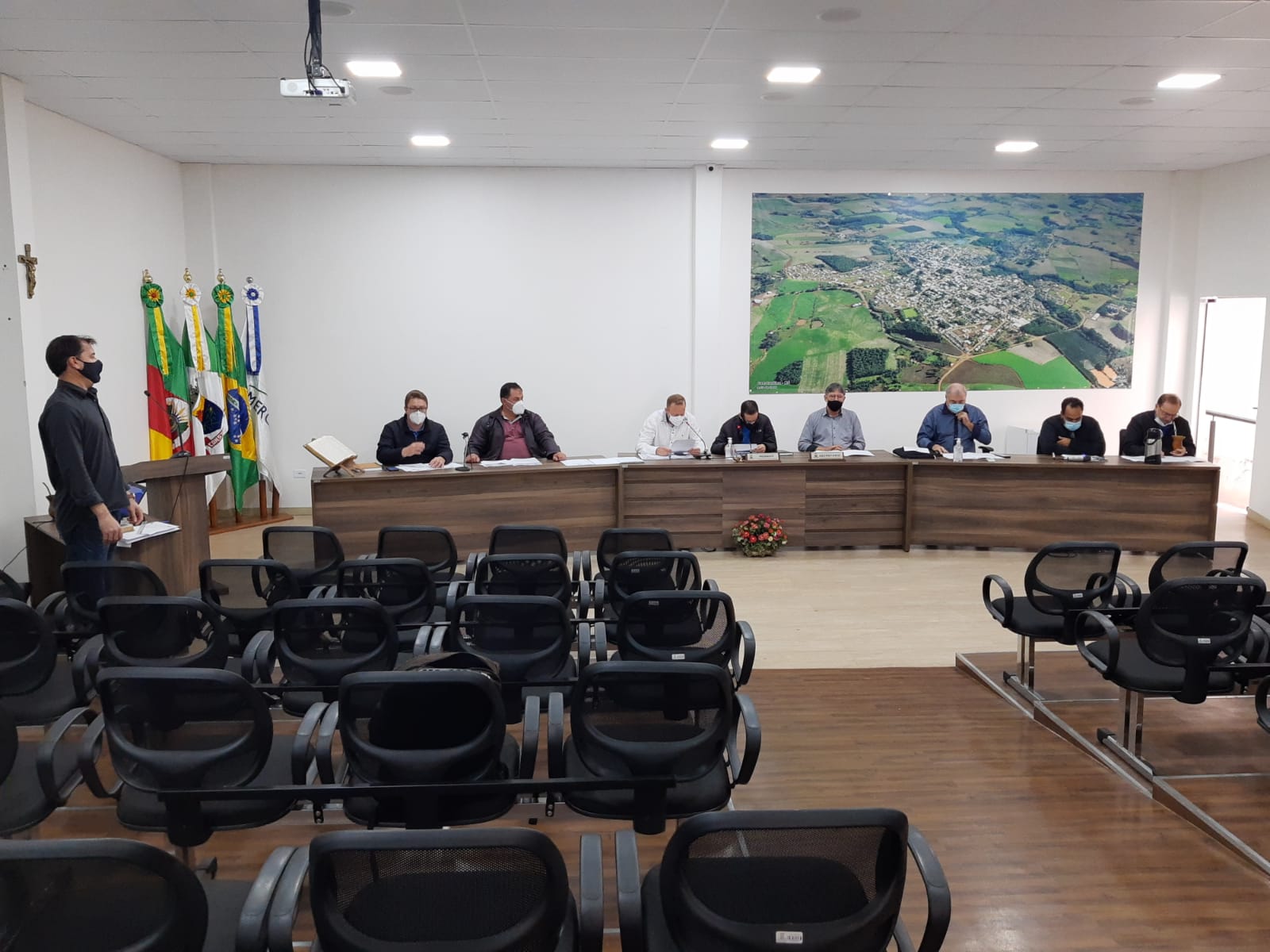 LEGISLATIVO REALIZOU 13ª SESSÃO ORDINÁRIA DE 2021