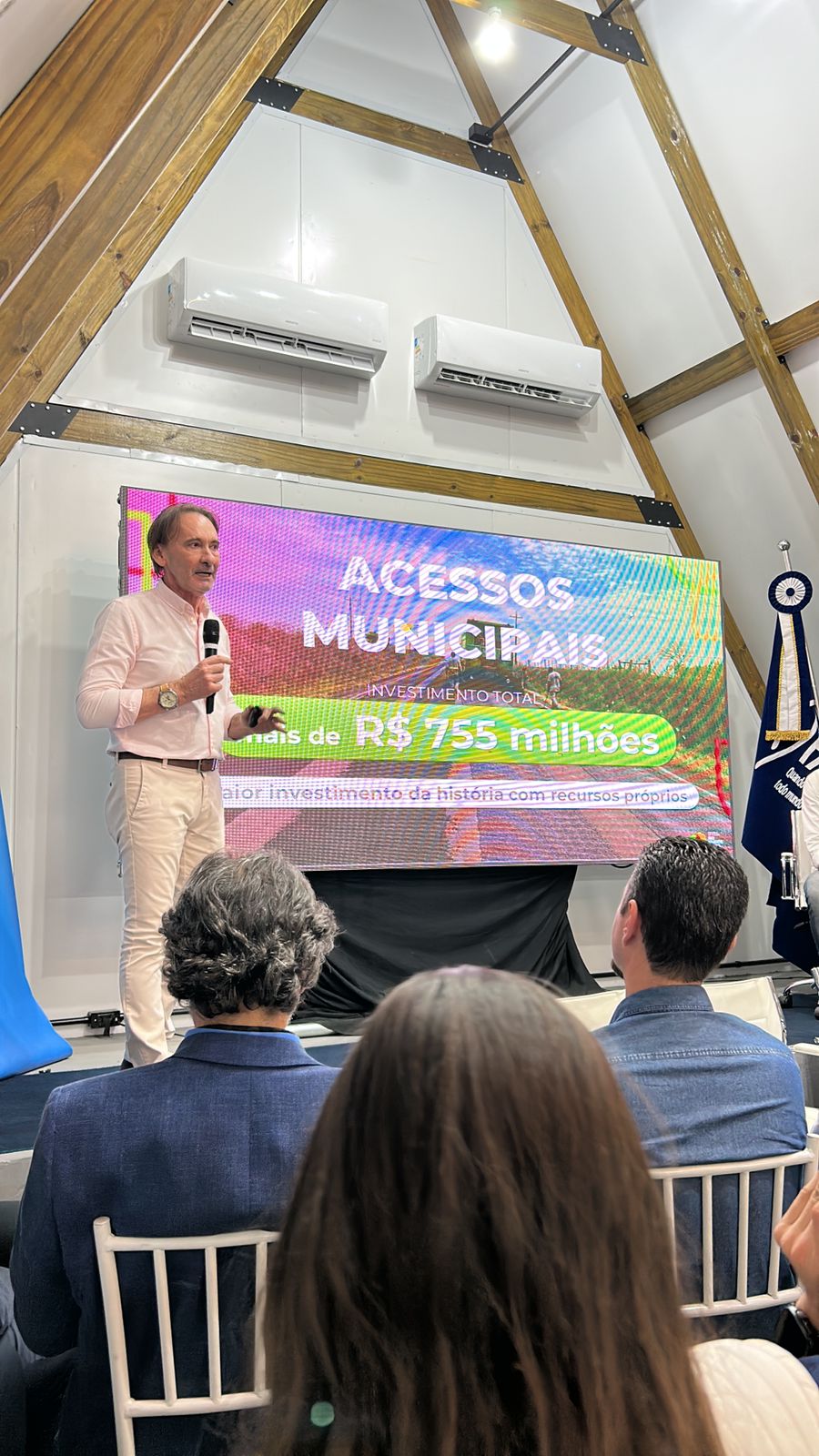 Presidente da Câmara e vice participam de reunião sobre acessos asfálticos