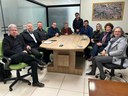 Secretária de Saúde participa de reunião com vereadores e apresenta panorama da pasta Secretária de Saúde participa de reunião com vereadores e apresenta panorama da pasta