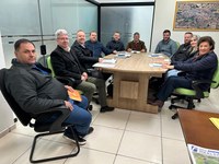 Secretário de Obras participa de reunião das comissões na Câmara de Constantina