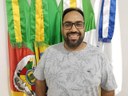 VEREADOR MARCOS SOLICITA A PINTURA DAS FAIXAS DE SEGURANÇA VEREADOR MARCOS SOLICITA A PINTURA DAS FAIXAS DE SEGURANÇA